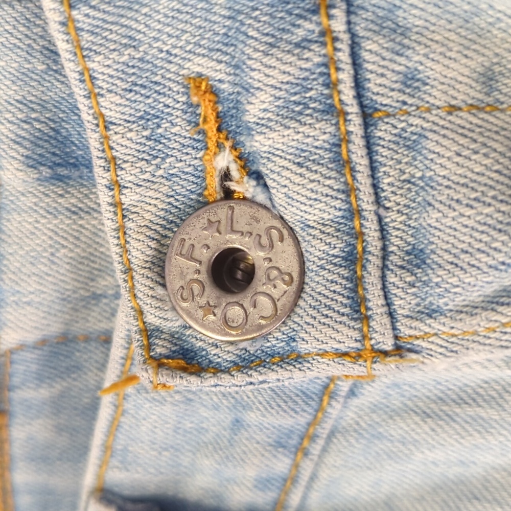 Levi's Light Wash Button Fly Straight Leg Blue Denim with Tan Label 5M Juniors - Picture 9 of 15